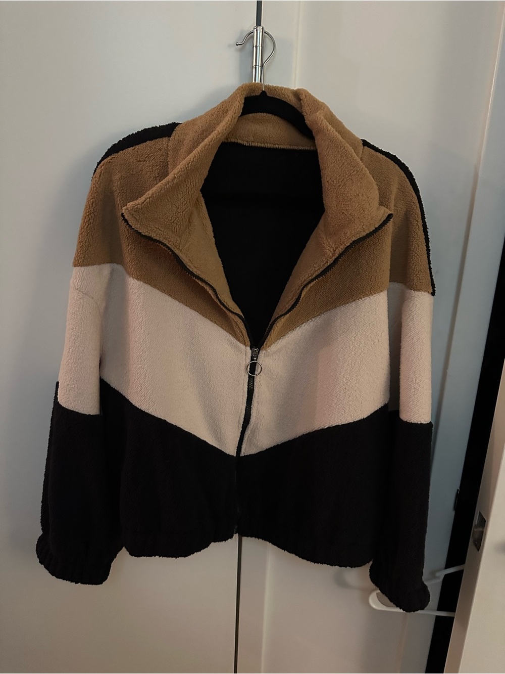 Colorblock Sherpa Zip Jacket - Picture 5 of 6